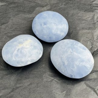 Galet Calcite Bleue