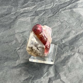Tourmaline Rose sur Quartz Fumé de Russie